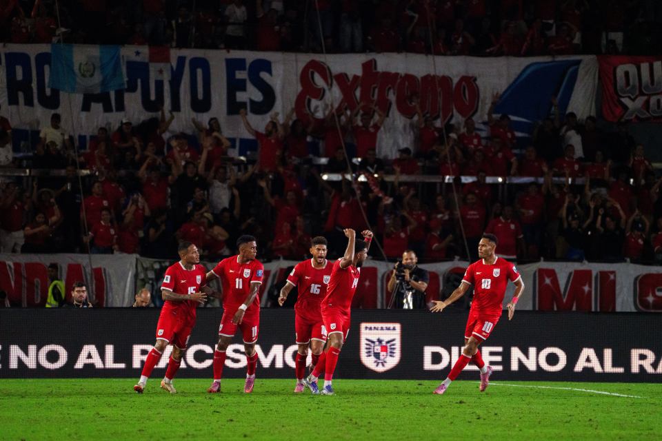 aiK, 巴拿马队球, 许咏政 aiK, 巴拿马队球, 许咏政