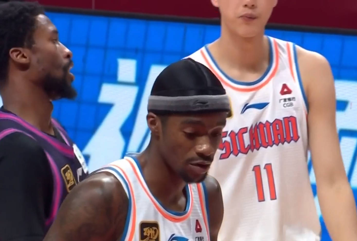 现阶段的外, 萨林杰与奎 现阶段的外, 萨林杰与奎